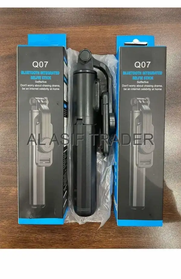 Q07 SELFIE STICK
